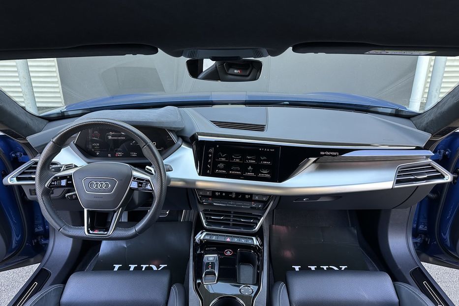 Продам Audi E-Tron RS GT 2022 года в Киеве