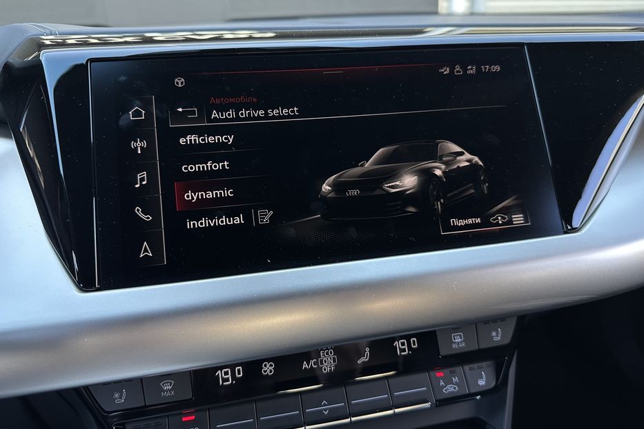 Продам Audi E-Tron RS GT 2022 года в Киеве