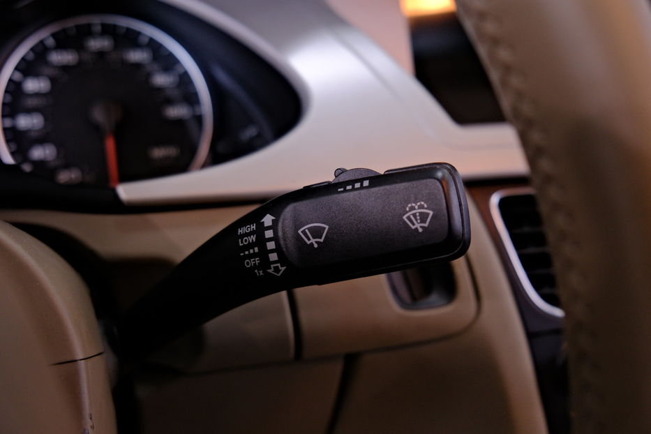 Продам Audi A4 2011 года в Одессе