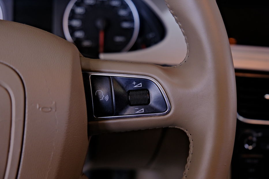 Продам Audi A4 2011 года в Одессе