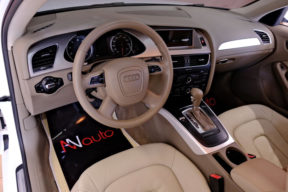 Продам Audi A4 2011 года в Одессе