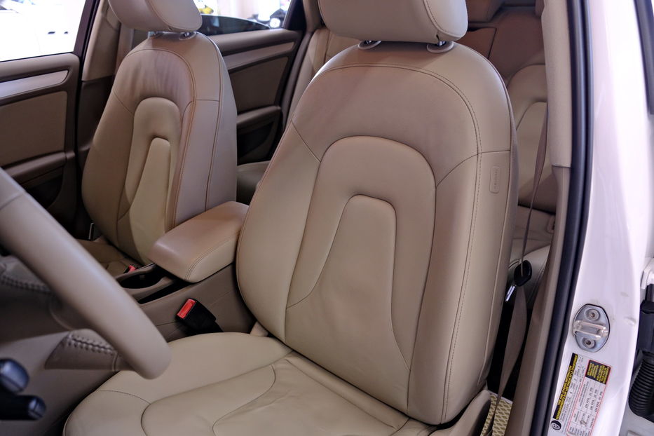 Продам Audi A4 2011 года в Одессе