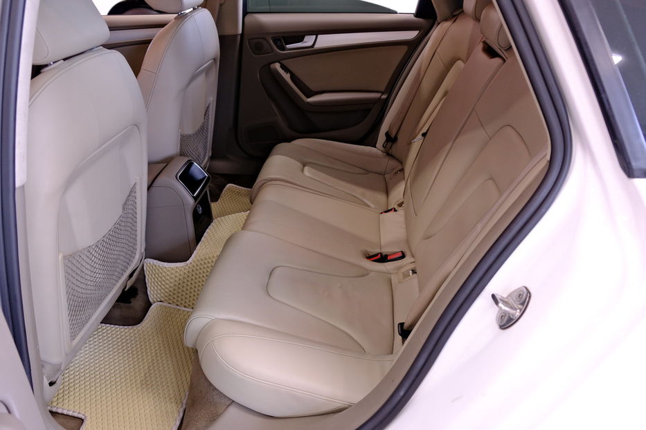 Продам Audi A4 2011 года в Одессе