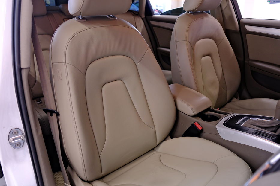 Продам Audi A4 2011 года в Одессе