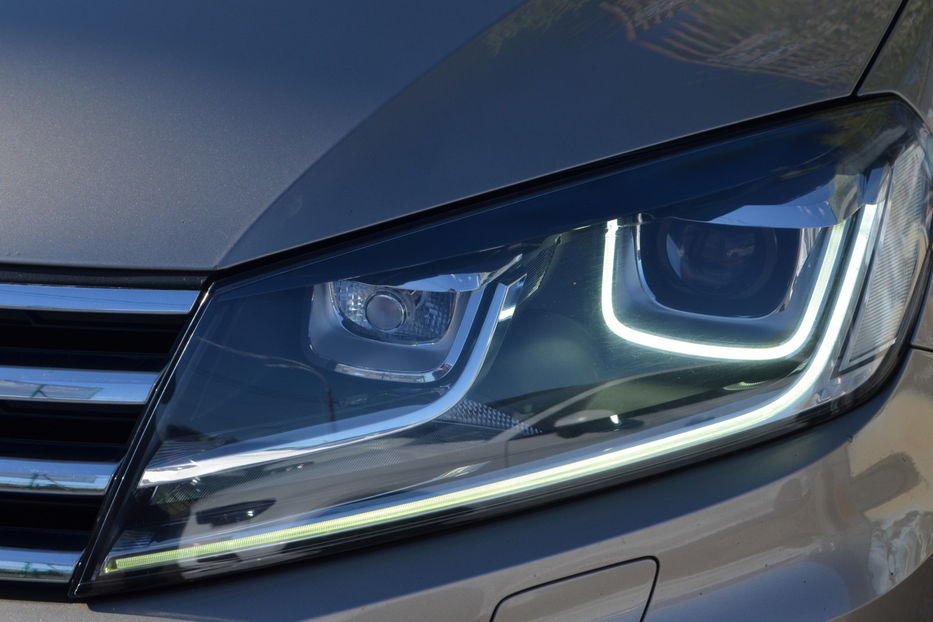 Продам Volkswagen Touareg 3.0 TDI АТ (245 к.с.) 4Motion  2015 года в Киеве