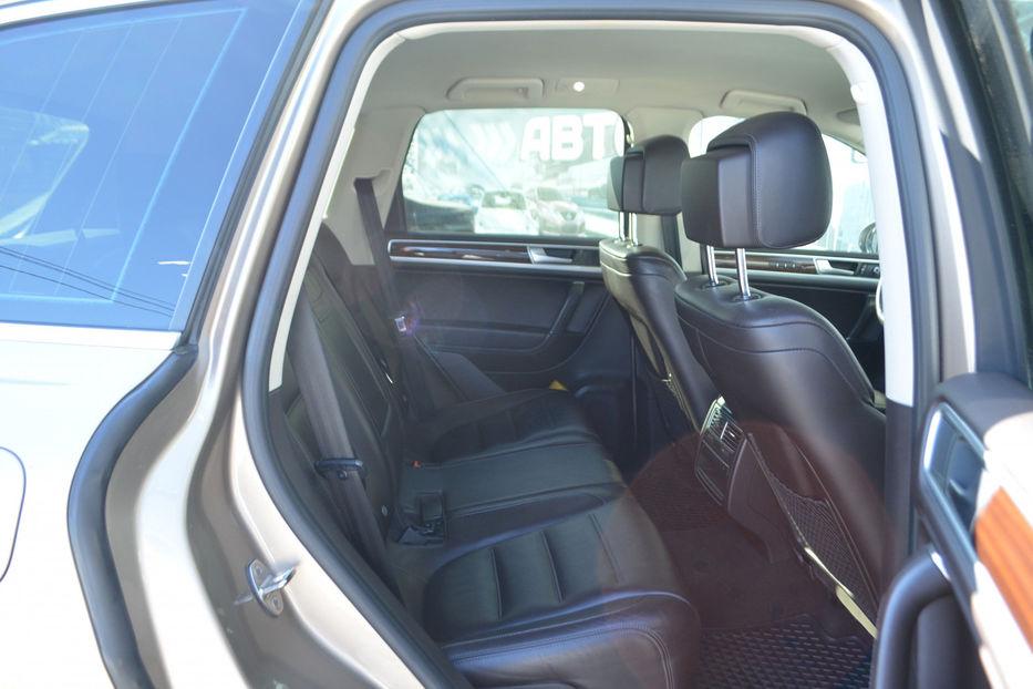 Продам Volkswagen Touareg 3.0 TDI АТ (245 к.с.) 4Motion  2015 года в Киеве