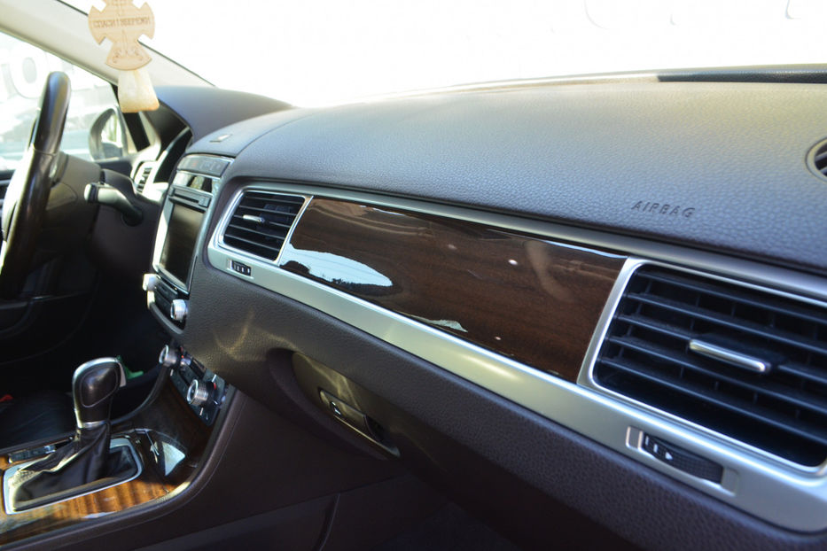 Продам Volkswagen Touareg 3.0 TDI АТ (245 к.с.) 4Motion  2015 года в Киеве