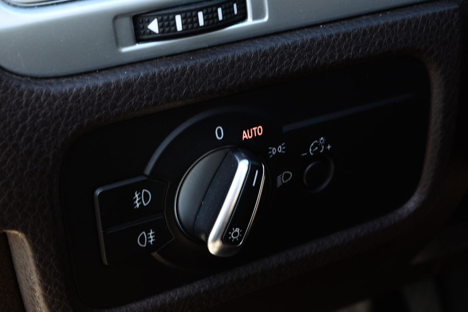 Продам Volkswagen Touareg 3.0 TDI АТ (245 к.с.) 4Motion  2015 года в Киеве