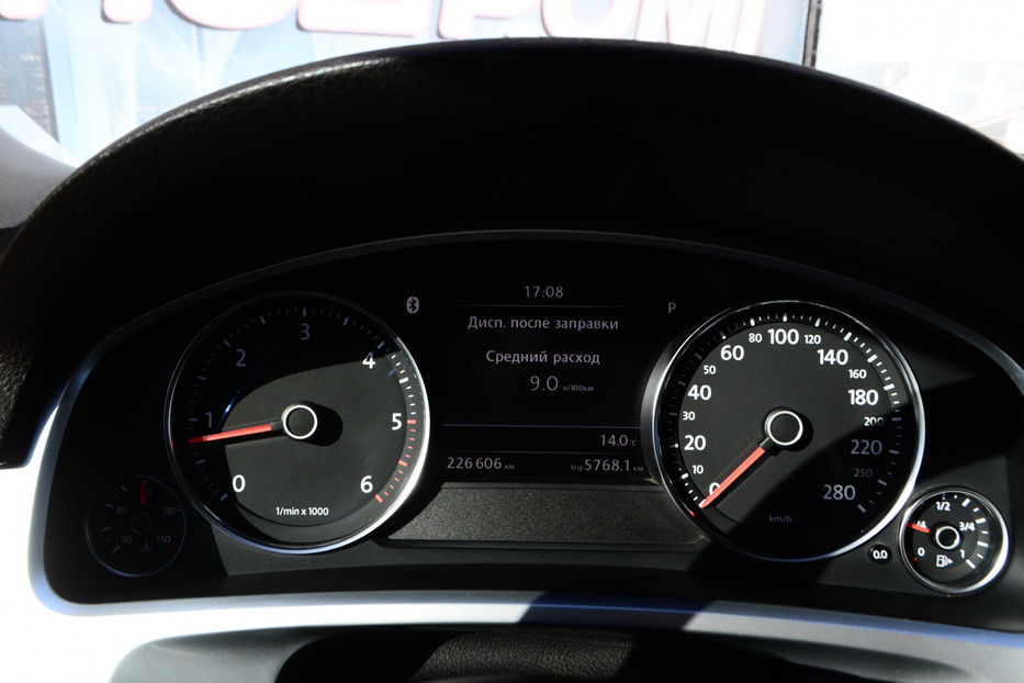 Продам Volkswagen Touareg 3.0 TDI АТ (245 к.с.) 4Motion  2015 года в Киеве