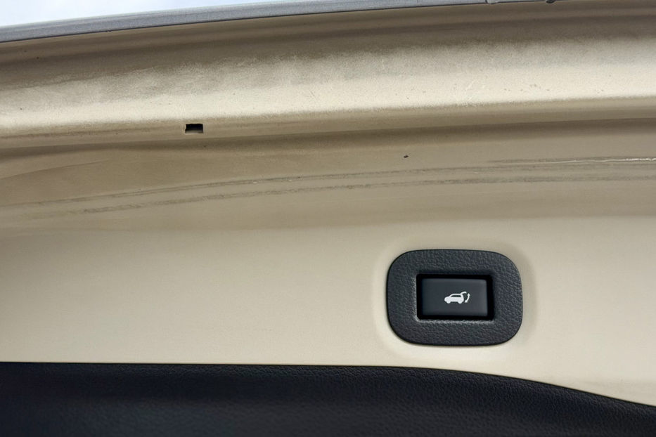 Продам Nissan Rogue 2.5 CVT (170 к.с.) • SL 2017 года в Киеве