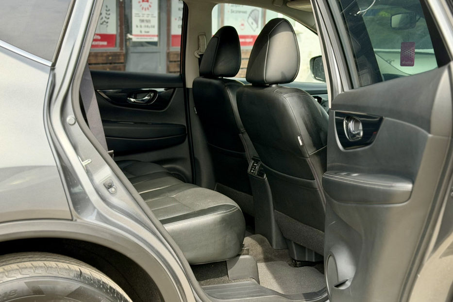 Продам Nissan Rogue 2.5 CVT (170 к.с.) • SL 2017 года в Киеве