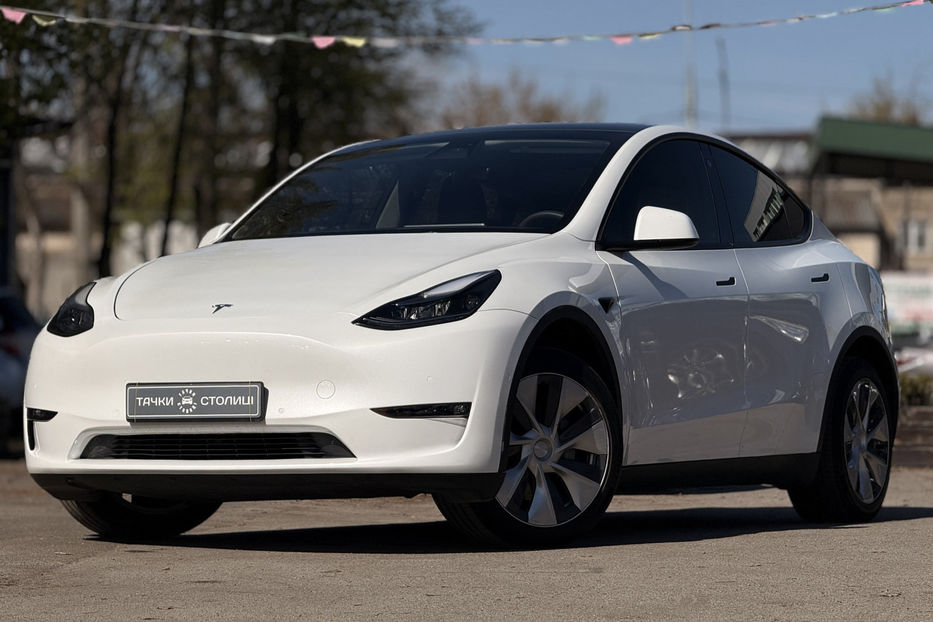 Продам Tesla Model Y Long Range 82 kWh Dual Motor  2022 года в Киеве