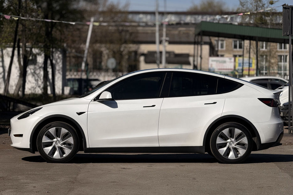 Продам Tesla Model Y Long Range 82 kWh Dual Motor  2022 года в Киеве