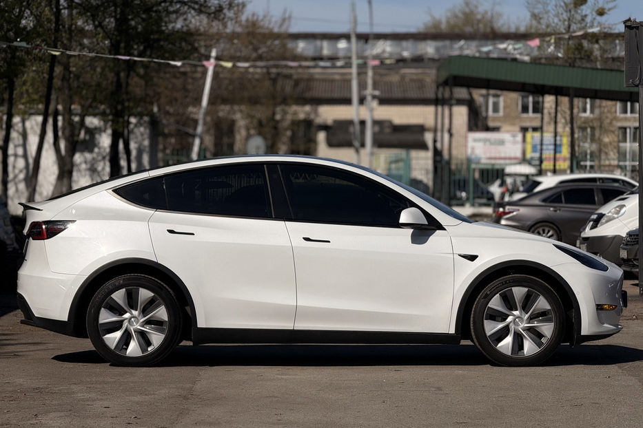 Продам Tesla Model Y Long Range 82 kWh Dual Motor  2022 года в Киеве