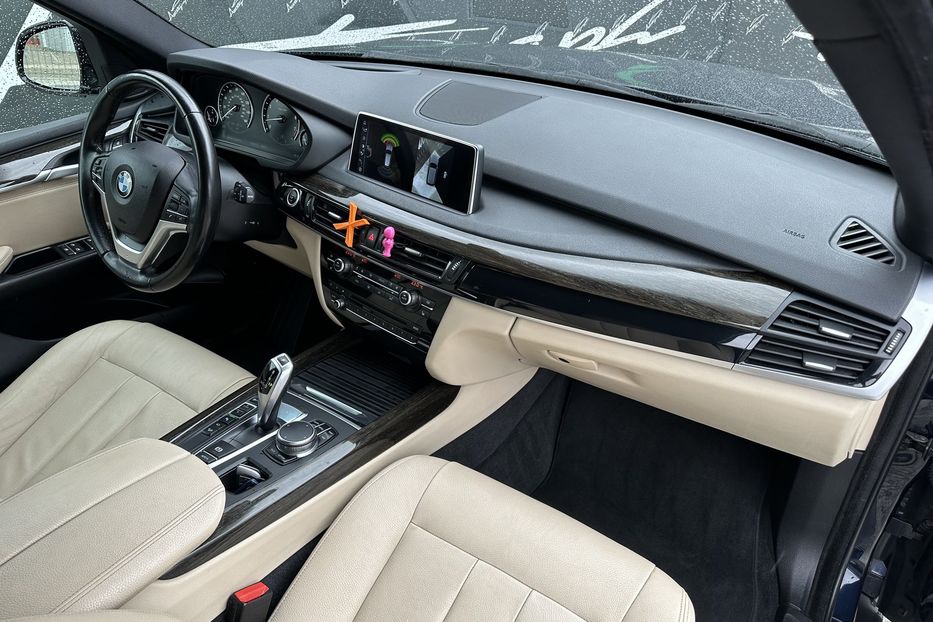 Продам BMW X5 Xdrive 35i 2016 года в Киеве