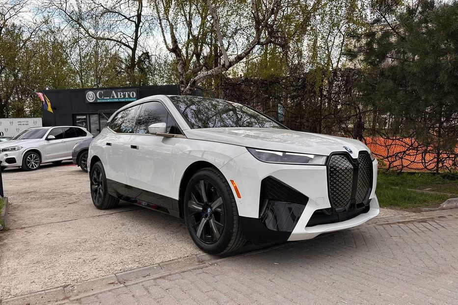Продам BMW iX xdrive50 НОВА 2025 года в Черновцах