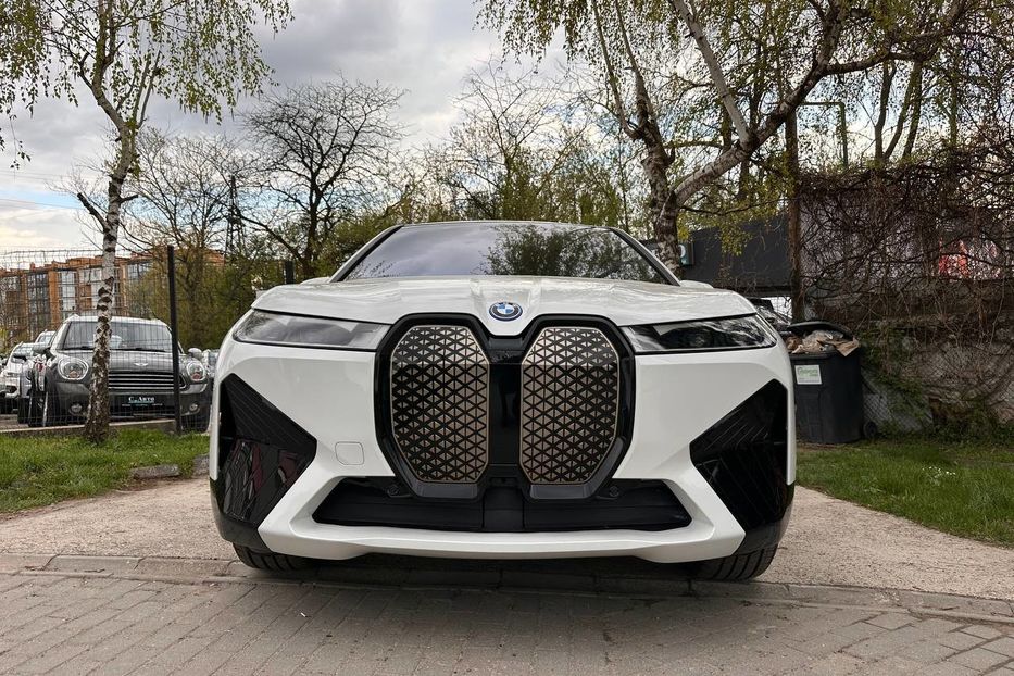 Продам BMW iX xdrive50 НОВА 2025 года в Черновцах