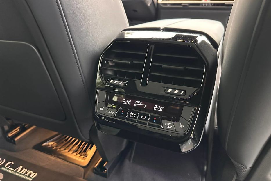 Продам BMW iX xdrive50 НОВА 2025 года в Черновцах