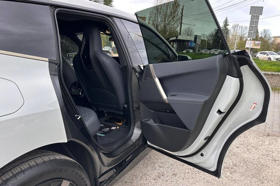 Продам BMW iX xdrive50 НОВА 2025 года в Черновцах