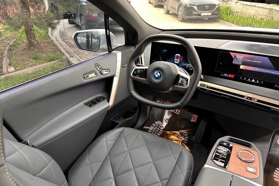 Продам BMW iX xdrive50 НОВА 2025 года в Черновцах