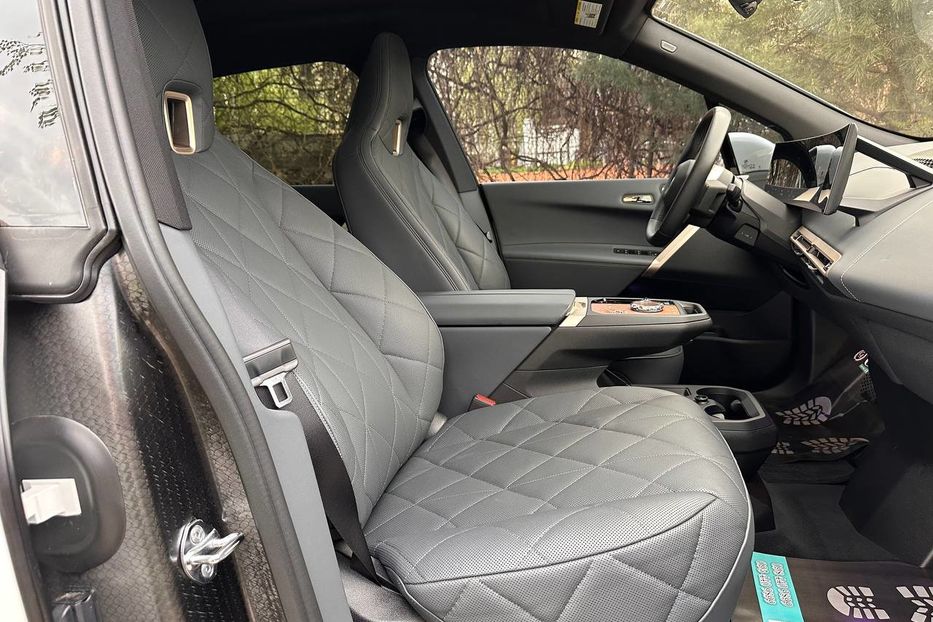 Продам BMW iX xdrive50 НОВА 2025 года в Черновцах