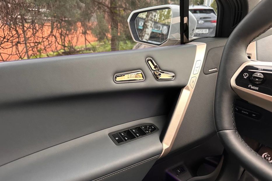 Продам BMW iX xdrive50 НОВА 2025 года в Черновцах