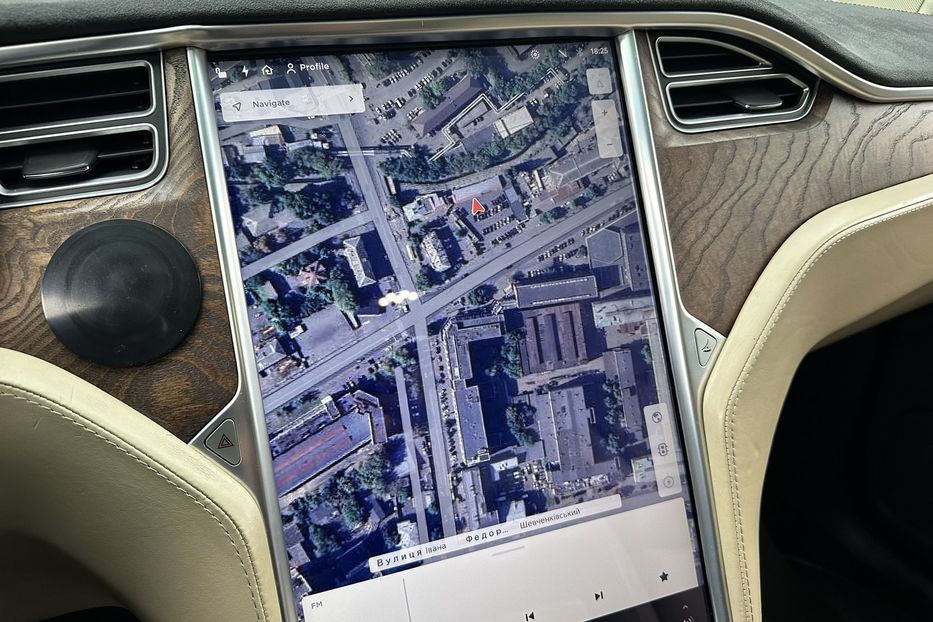 Продам Tesla Model X 90D 2016 года в Киеве