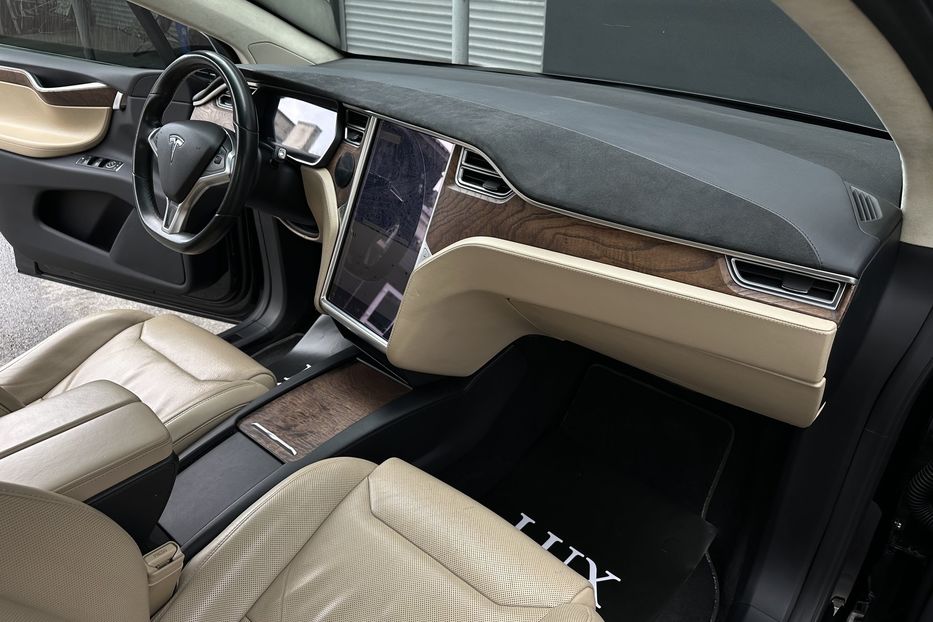 Продам Tesla Model X 90D 2016 года в Киеве