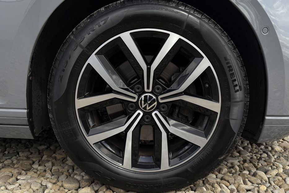 Продам Volkswagen Passat B8 150к.с. МАСАЖ,КАМЕРА,FULL LED 2022 года в Львове