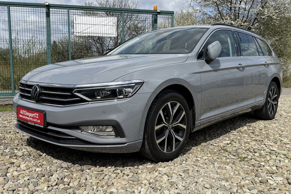 Продам Volkswagen Passat B8 150к.с. МАСАЖ,КАМЕРА,FULL LED 2022 года в Львове