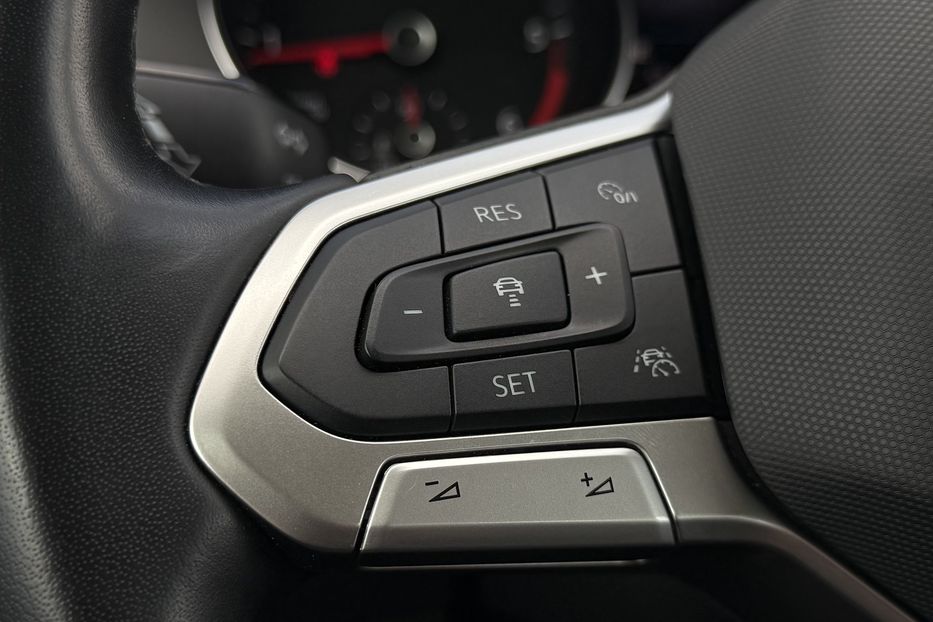 Продам Volkswagen Passat B8 150к.с. МАСАЖ,КАМЕРА,FULL LED 2022 года в Львове