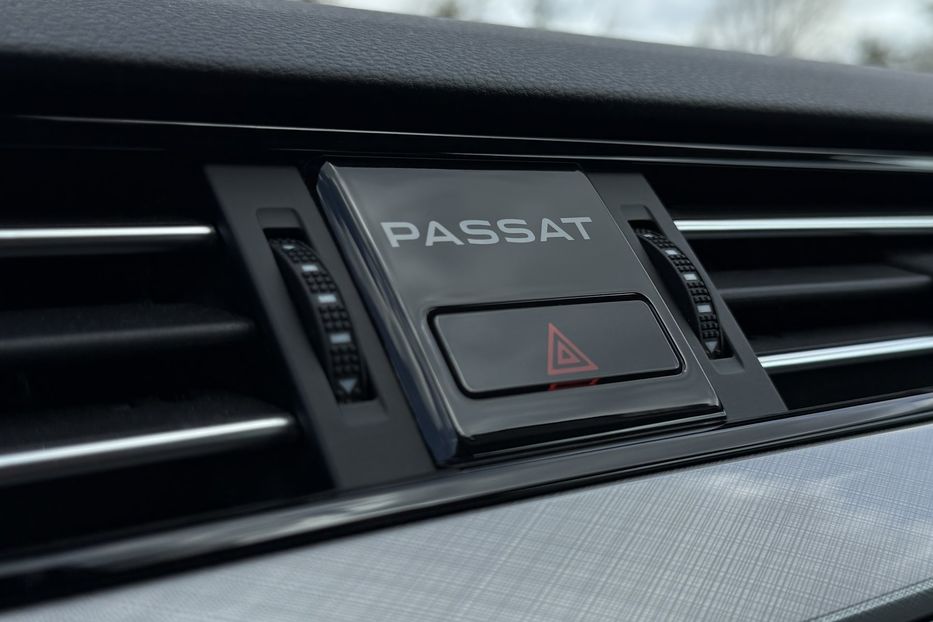 Продам Volkswagen Passat B8 150к.с. МАСАЖ,КАМЕРА,FULL LED 2022 года в Львове