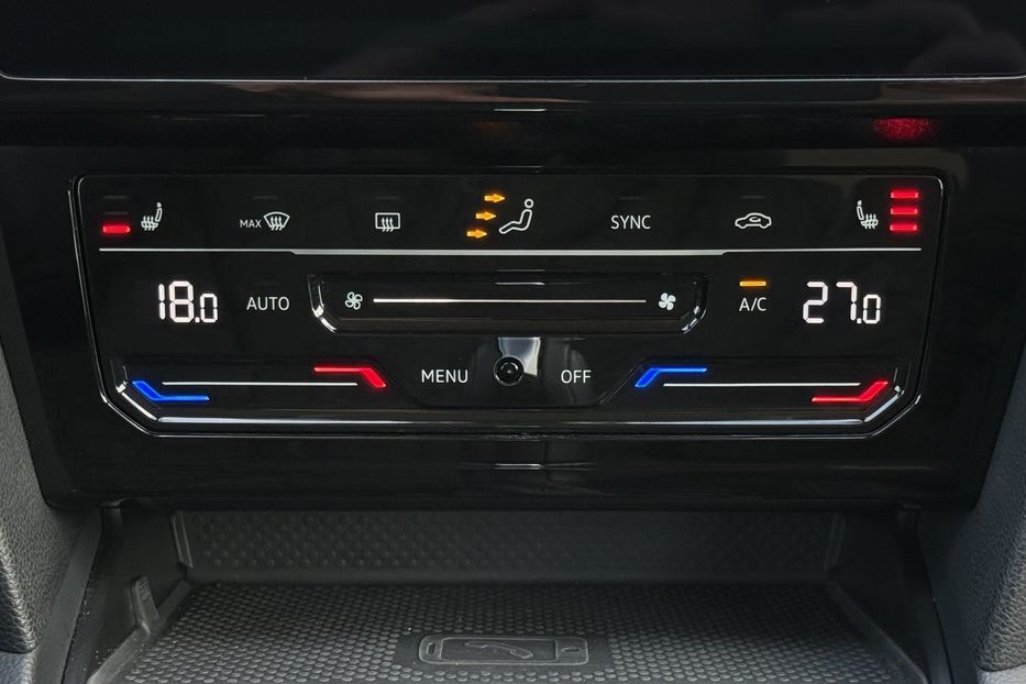 Продам Volkswagen Passat B8 150к.с. МАСАЖ,КАМЕРА,FULL LED 2022 года в Львове