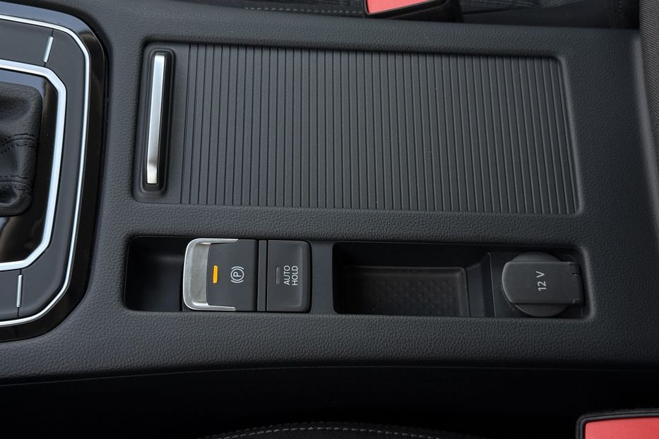 Продам Volkswagen Passat B8 150к.с. МАСАЖ,КАМЕРА,FULL LED 2022 года в Львове