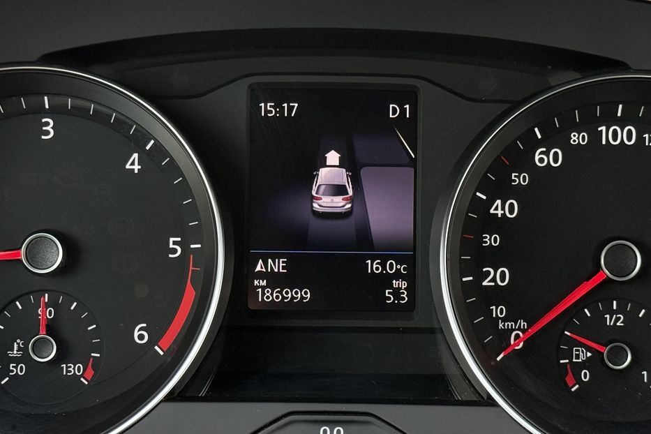 Продам Volkswagen Passat B8 150к.с. МАСАЖ,КАМЕРА,FULL LED 2022 года в Львове