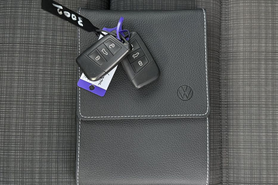 Продам Volkswagen Passat B8 150к.с. МАСАЖ,КАМЕРА,FULL LED 2022 года в Львове