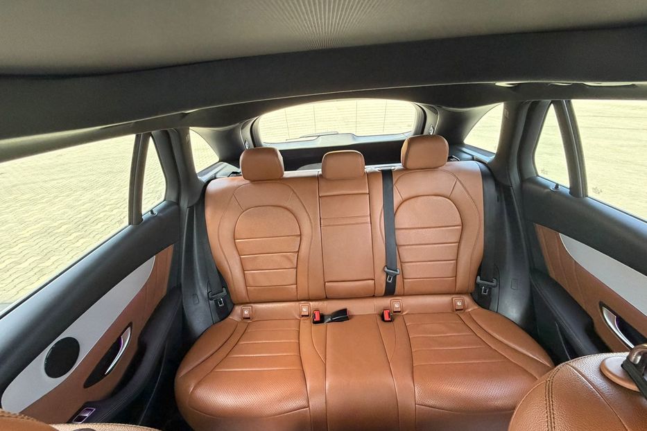 Продам Mercedes-Benz GLC-Class НЕ МАЛЬОВАНИЙ 4Х4 LED MAX 2020 года в Львове