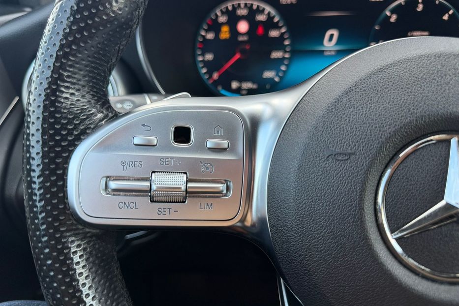 Продам Mercedes-Benz GLC-Class НЕ МАЛЬОВАНИЙ 4Х4 LED MAX 2020 года в Львове