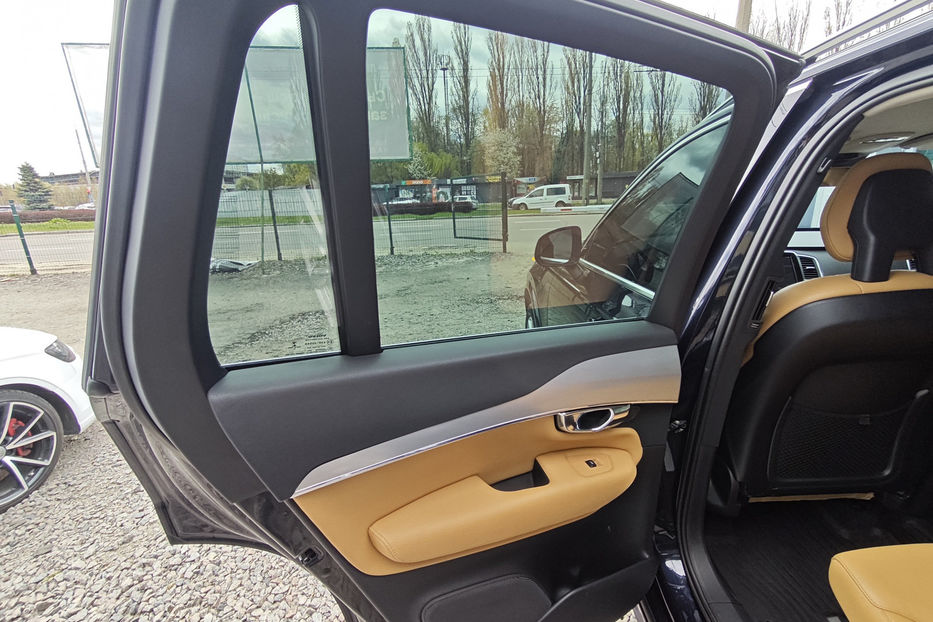 Продам Volvo XC90 2.0 6AT (190 к.с.) FWD 2015 года в Киеве