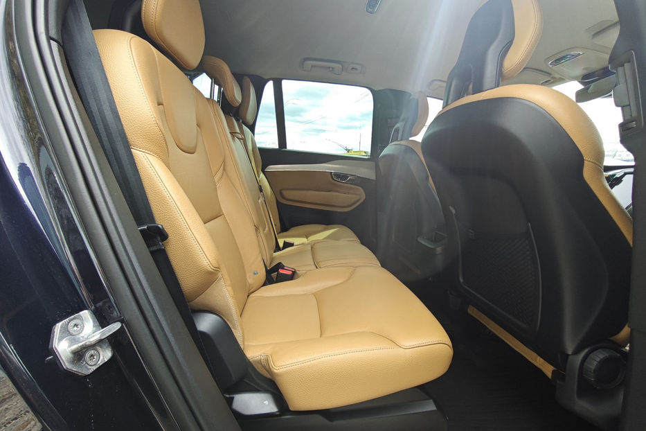 Продам Volvo XC90 2.0 6AT (190 к.с.) FWD 2015 года в Киеве