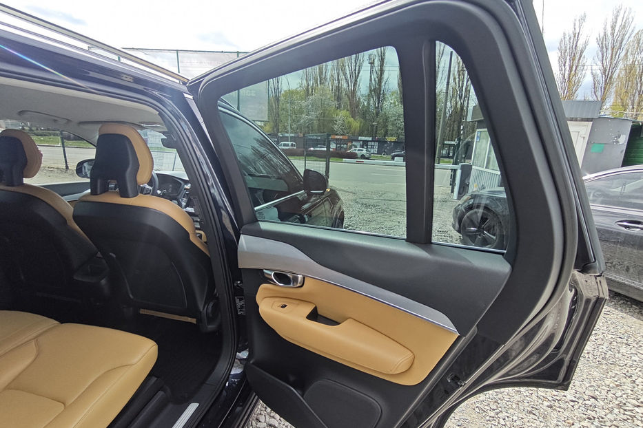 Продам Volvo XC90 2.0 6AT (190 к.с.) FWD 2015 года в Киеве