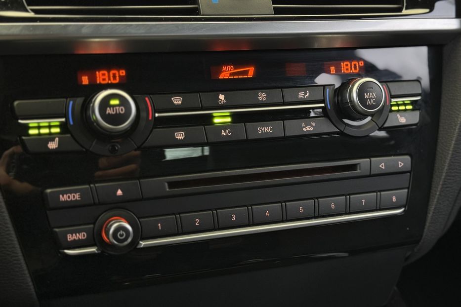 Продам BMW X3 (COMIS) xDrive  2015 года в г. Умань, Черкасская область