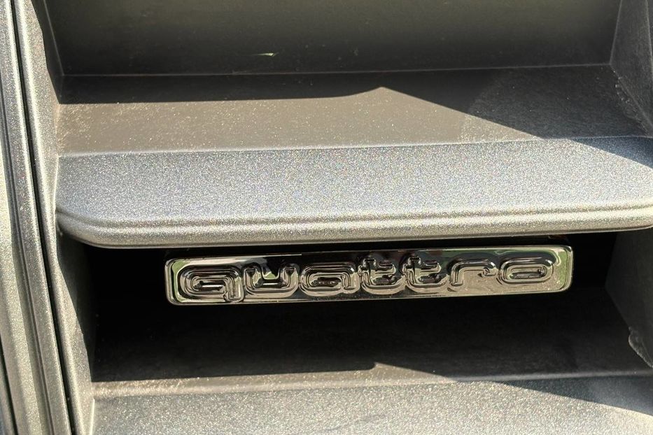 Продам Audi Q5 4X4 BLEСK PAKET LED  2021 года в Львове