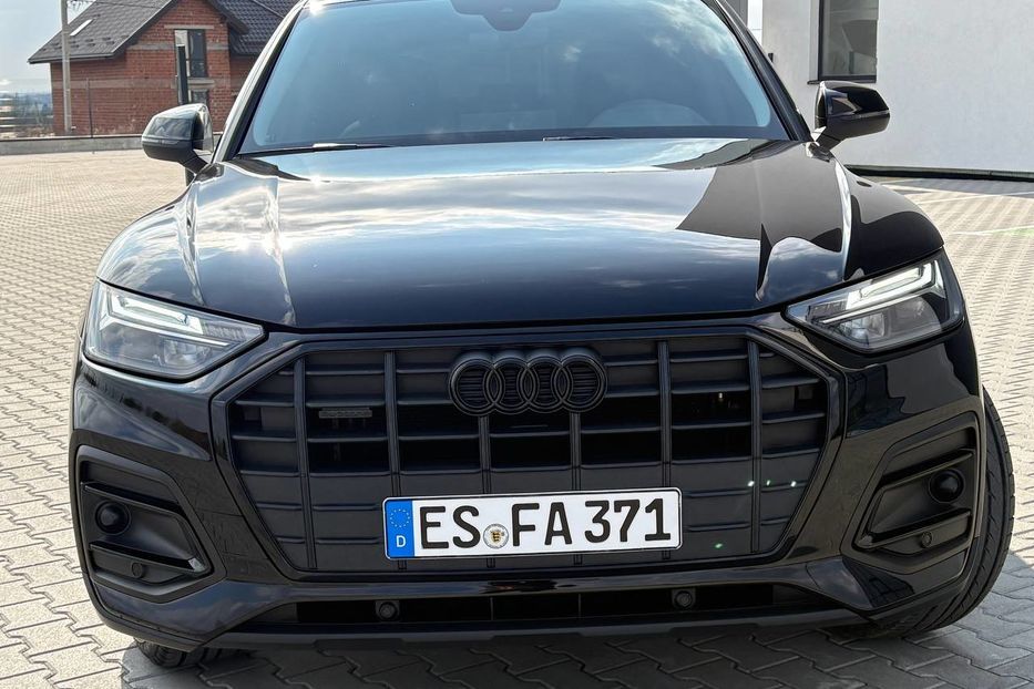 Продам Audi Q5 4X4 BLEСK PAKET LED  2021 года в Львове