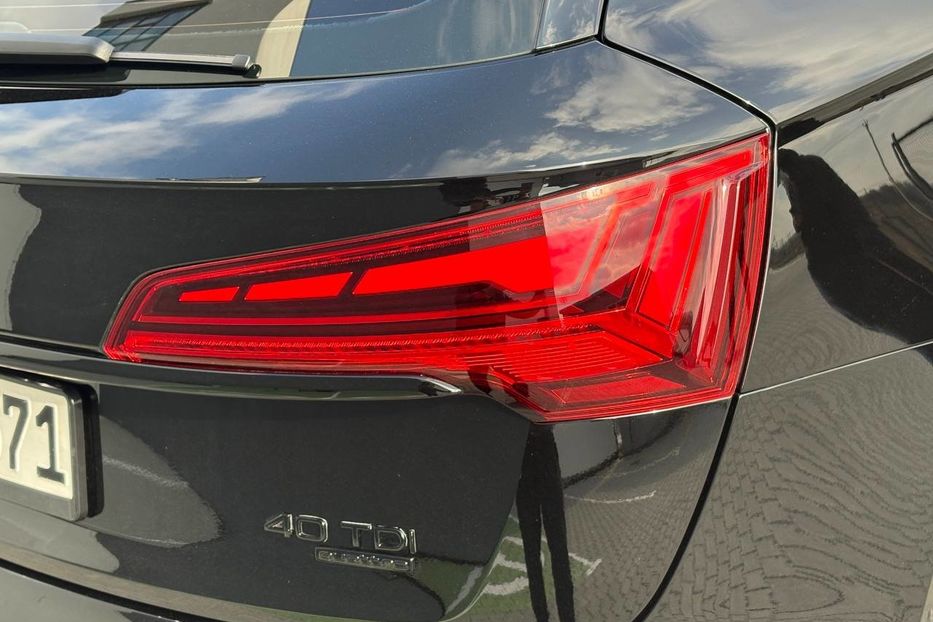 Продам Audi Q5 4X4 BLEСK PAKET LED  2021 года в Львове