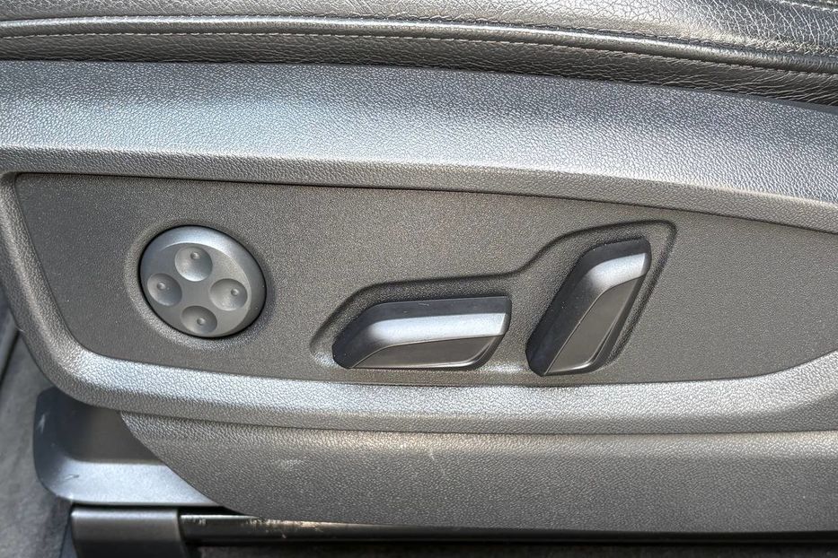 Продам Audi Q5 4X4 BLEСK PAKET LED  2021 года в Львове