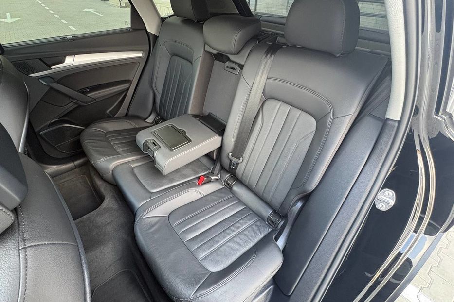 Продам Audi Q5 4X4 BLEСK PAKET LED  2021 года в Львове