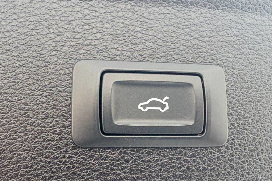 Продам Audi Q5 4X4 BLEСK PAKET LED  2021 года в Львове