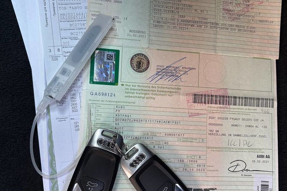 Продам Audi Q5 4X4 BLEСK PAKET LED  2021 года в Львове