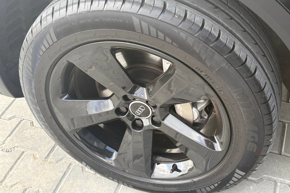 Продам Audi Q5 4X4 BLEСK PAKET LED  2021 года в Львове